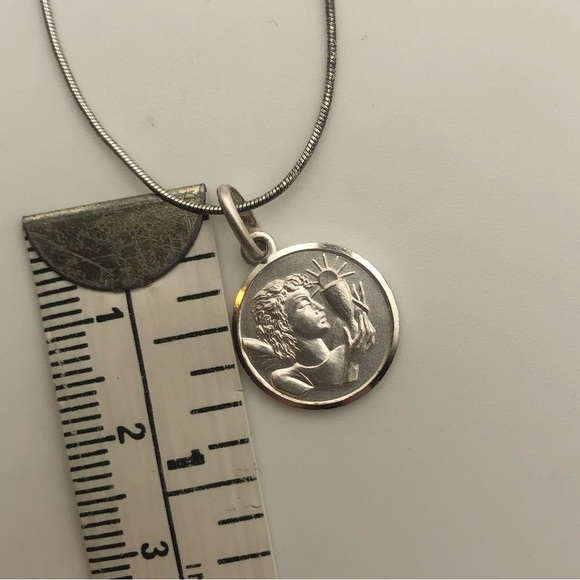 Vtg Sterling Silver Ricordo Della Prima Comunion Coin Pendant w Chain 15” & .7” - Picture 8 of 8